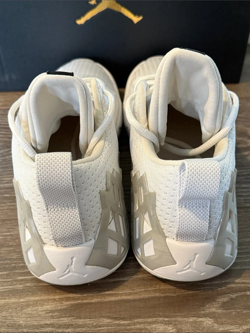 Jordan Jumpman Diamond Low White Metallic Silver
